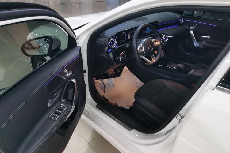 Used Mercedes-Benz A-Class 2022 Revised Version A 200 L Sport Sedan Fashionable Style