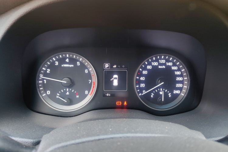 Used Hyundai Tucson 2015 1.6T Dual-Clutch Two-Wheel-Drive Smart Model
