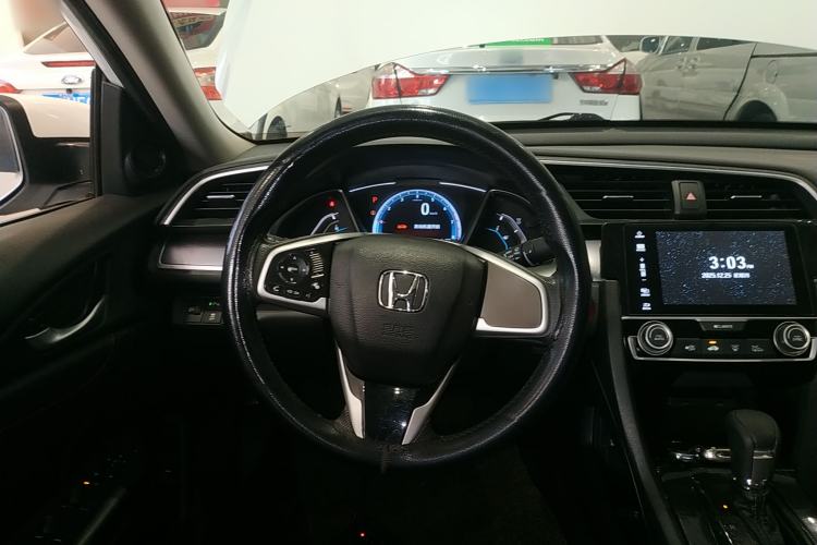 Used Honda Civic 2016 220TURBO CVT Luxury Edition
