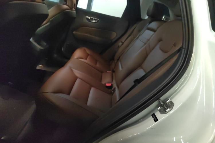 Used Volvo XC60 2021 T5 4x4 Smart Luxury Edition
