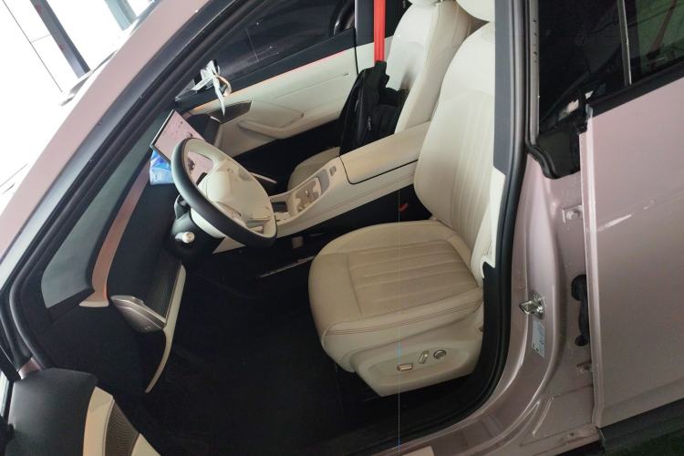 Used ONVO L60 2024 60 kWh Rear-Drive Version
