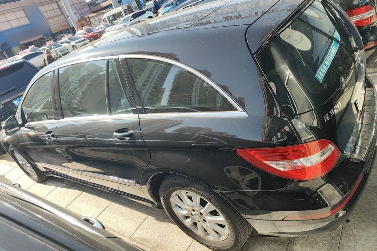 Used Mercedes-Benz R-Class 2014 R 320 4MATIC Business Model