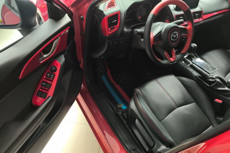 Used Mazda Mazda 3 Axela 2017 Sedan 1.5L Automatic Comfort Model Emission Standard China V
