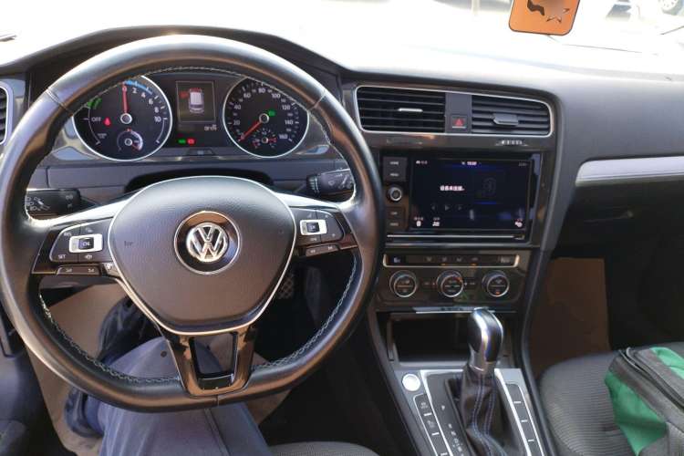 Used Volkswagen Golf Pure Electric 2020 Chari
