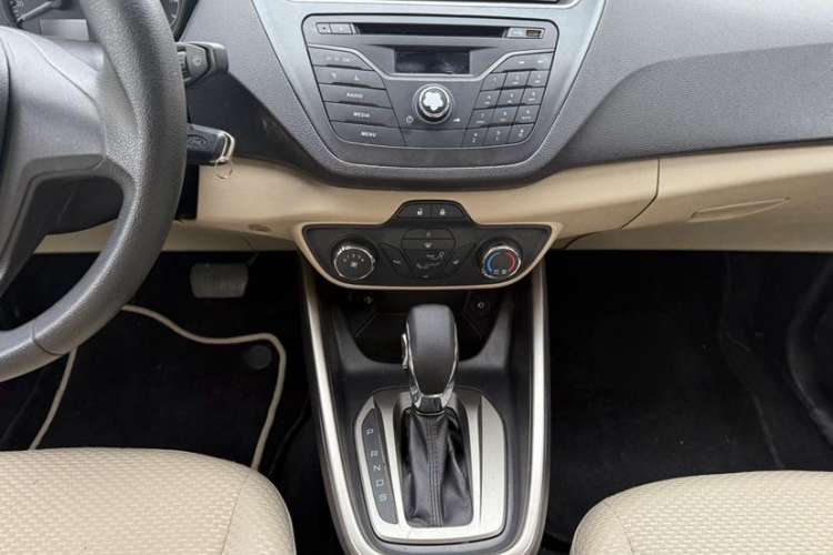 Used Ford Escort 2015 1.5L Automatic Comfort Model
