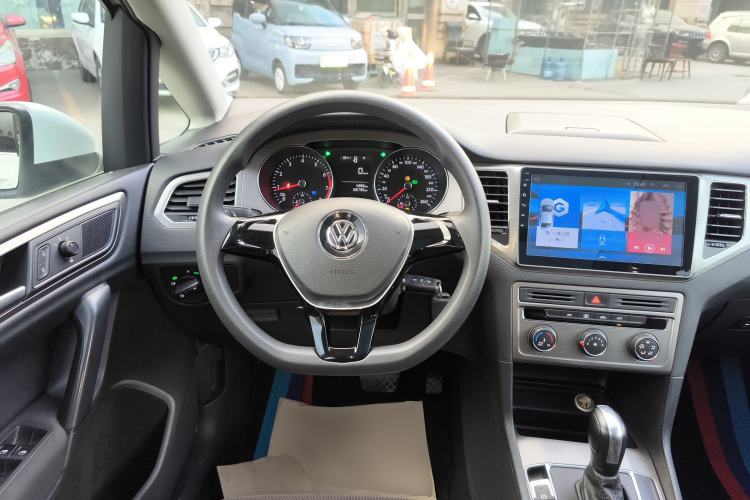 Used Volkswagen Golf Sportsvan 2018 1.6L Automatic Comfort Model
