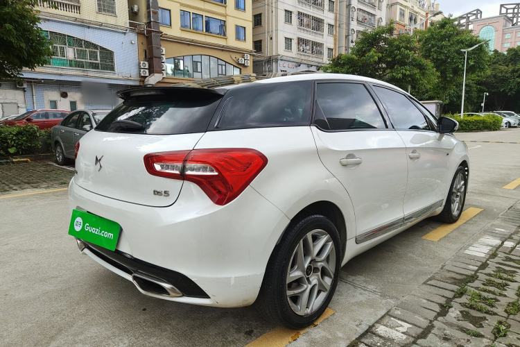 Used  5 2014 1.6T Elegant Version THP160
