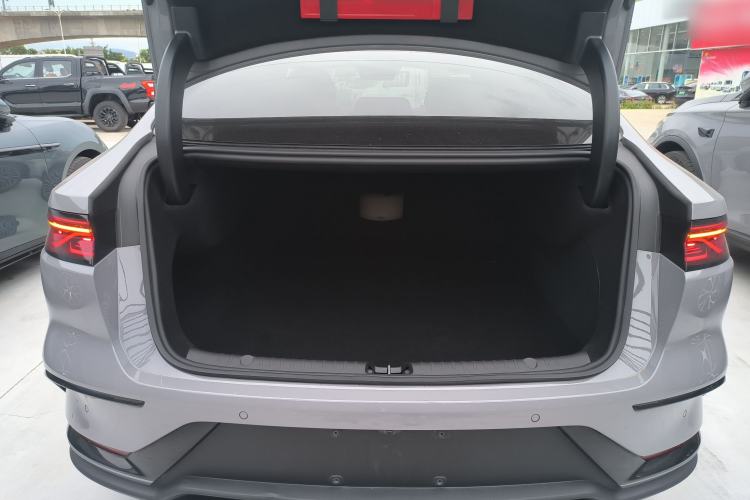 Used BYD Han 2025 EV with 701 km of Laser Radar-Enabled Intelligent Driving