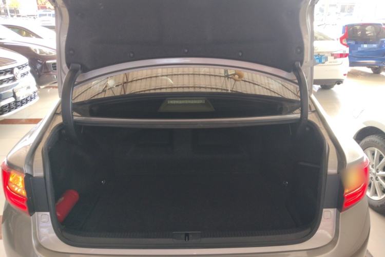 Used Lexus ES 2015 300h Comfort Edition