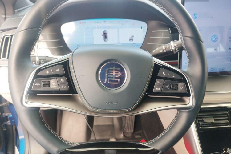 Used BYD Tang New Energy 2022 EV 635 km All-Wheel-Drive Flagship Model
