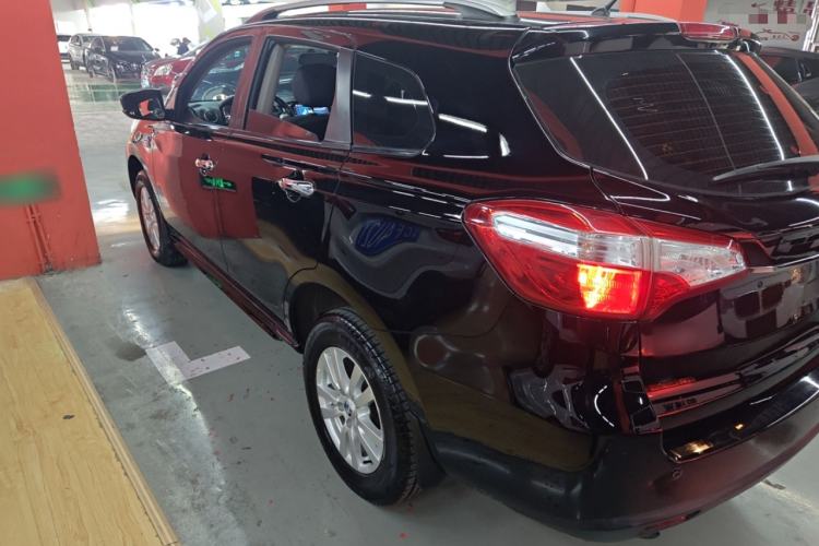 Used Venucia T70 2016 2.0L CVT Smart Choice Edition
