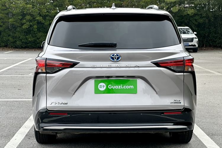 Used Toyota Sienna 2021 2.5L Hybrid Luxury Edition
