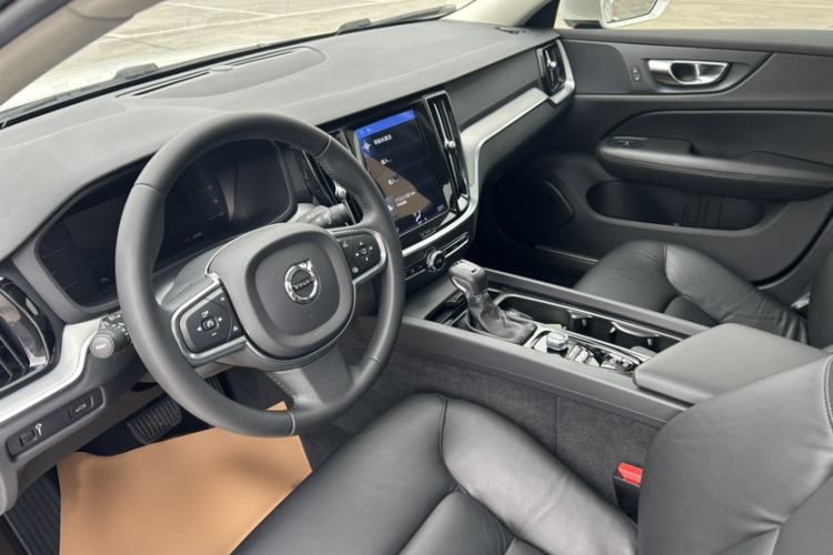 Used Volvo S60 2020 T4 Zhiyi Luxury Edition