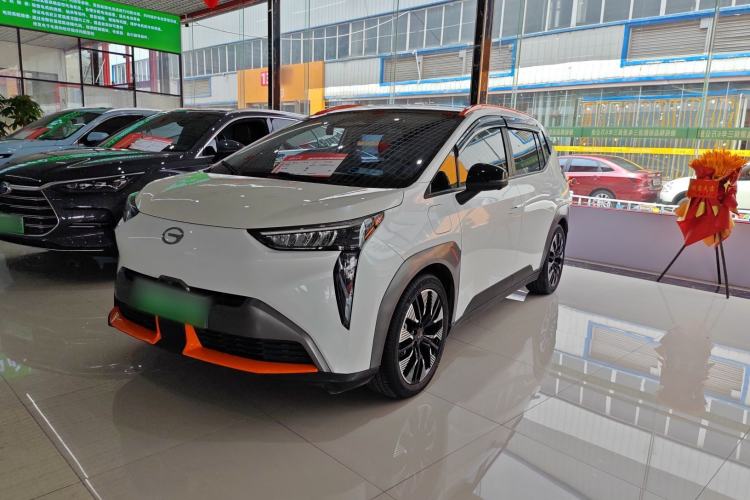 Used AION Y 2022 70 Tech Edition Lithium Iron Phosphate
