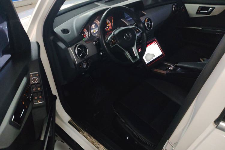 Used Mercedes-Benz GLK-Class 2015 GLK 260 4MATIC Dynamic Edition Ultimate Version
