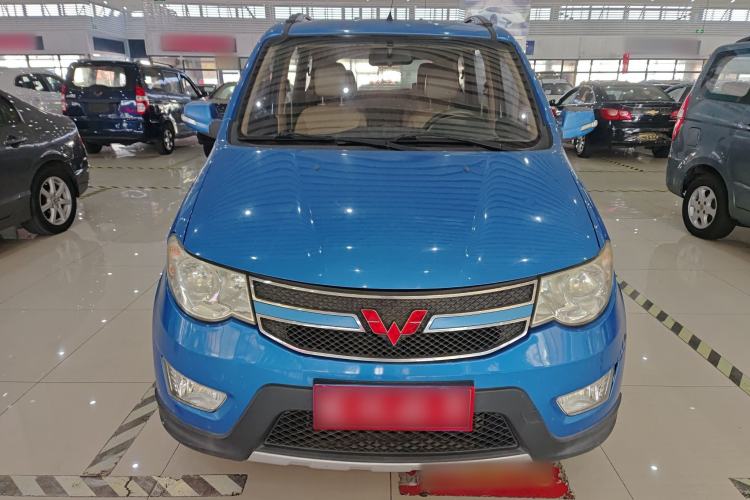 Used Wuling Hongguang 2014 1.5L S Comfort Model
