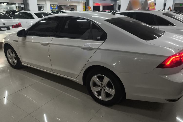 Used Volkswagen Lamando 2019 230TSI DSG Fashion Edition China V Standard
