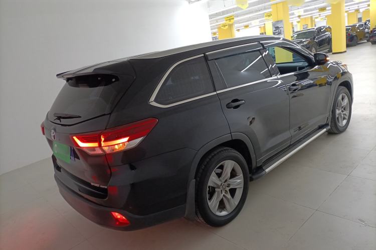 Used Toyota Highlander 2018 2.0T Four-Wheel Drive Prestige Version 7 Seats China VI Standard
