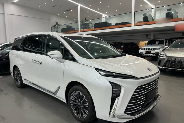 Used Buick GL8 2025 Lu Zun Deluxe Edition