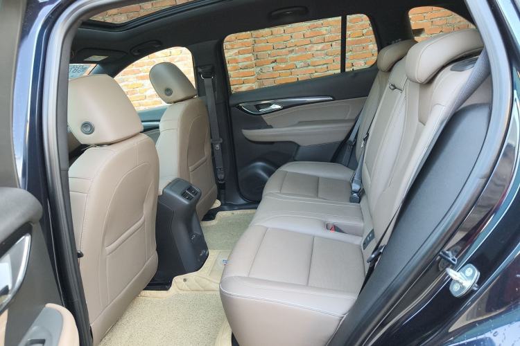 Used Buick Envision 2021 Encore Plus 652T Five-Seat Luxury Model
