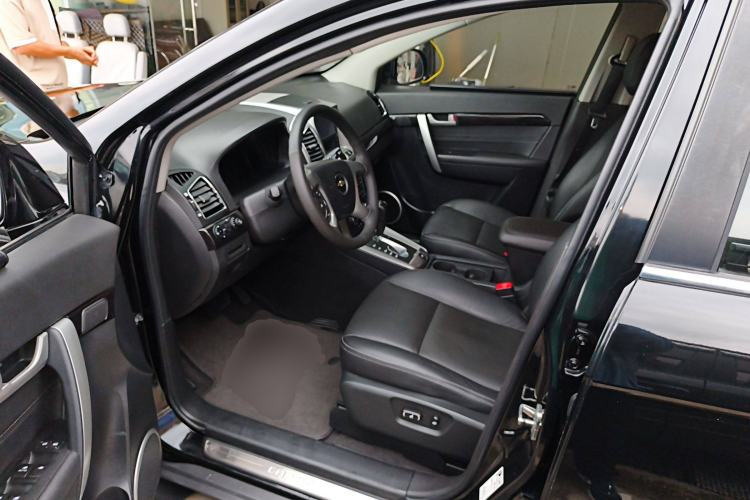 Used Chevrolet Captiva 2014 2.4L Two-Wheel Drive Urban Version 7 Seats