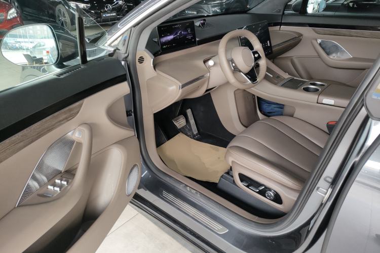 Used Hima Luxeed R7 2025 Range-Extended Version 251 km Max