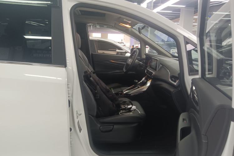 Used SAIC MAXUS G50 2022 1.5T Automatic Comfort Touring B
