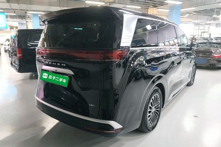 Used Denza D9 2023 DM-i 965 Luxury Model
