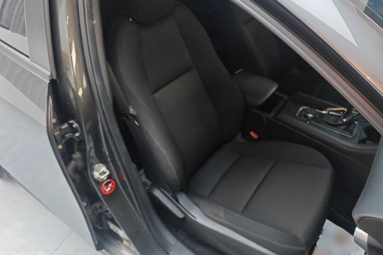 Used Mazda Mazda 3 Axela 2021 1.5L Automatic ZhiMei Edition
