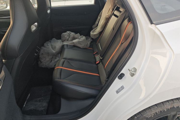 Used Changan UNI-V 2024 1.5T Prestige Edition
