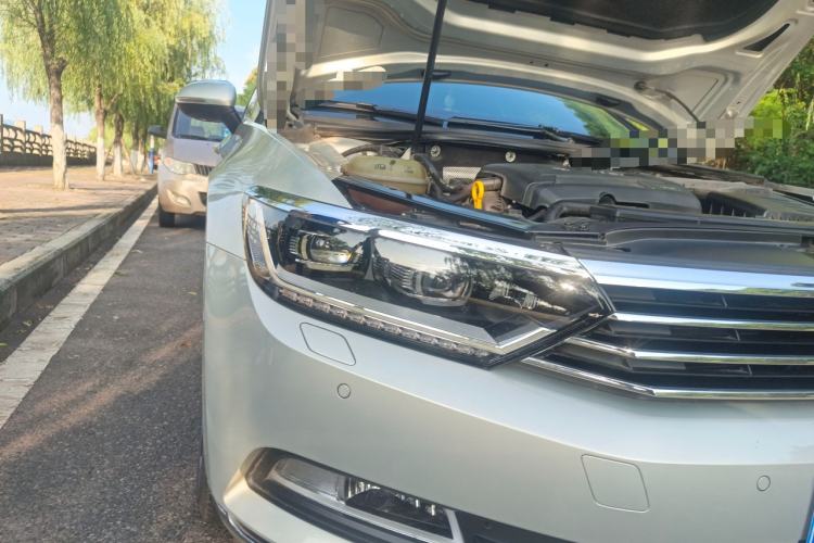 Used Volkswagen Magotan 2018 330TSI DSG Luxury Model
