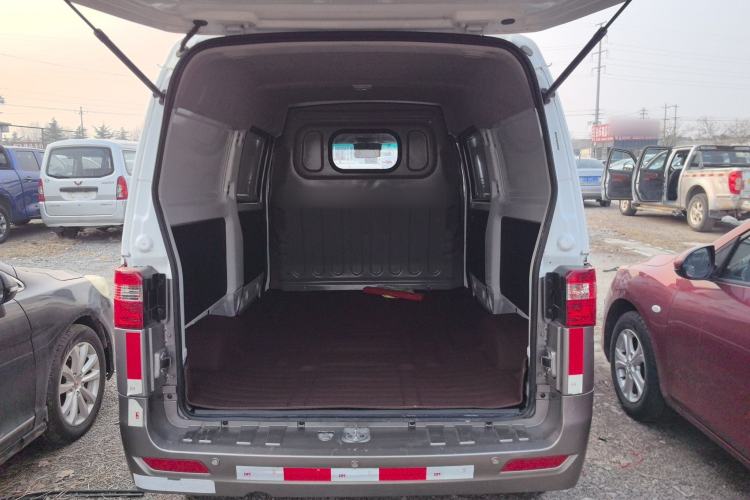 Used Jinbei Hiace X30 2021 1.5L Comfort Model Base Version (No Air Conditioning) Van China VI Standard SWC15M