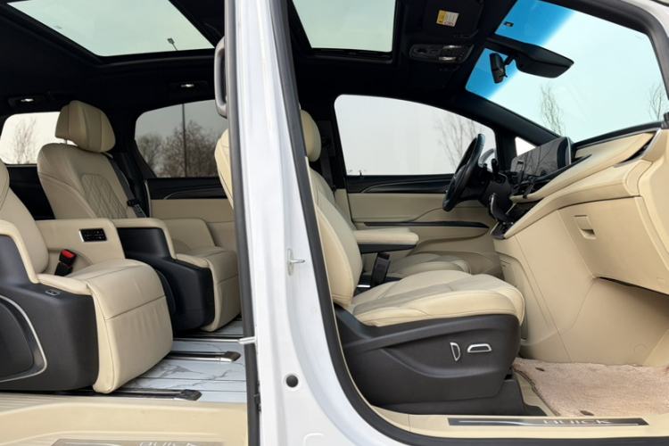 Used Buick GL8 2022 ES Landtrek 653T Flagship Model