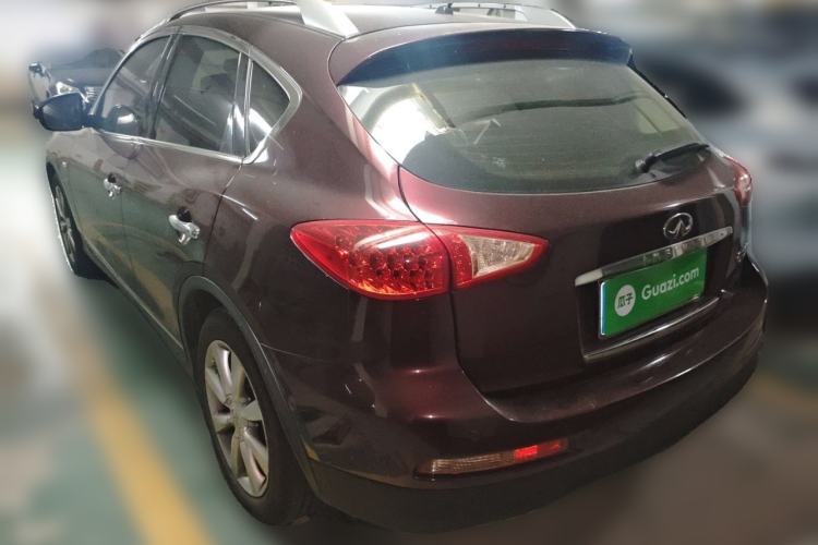 Used Infiniti QX50 2013 2.5L Two-Wheel-Drive Elegant Edition
