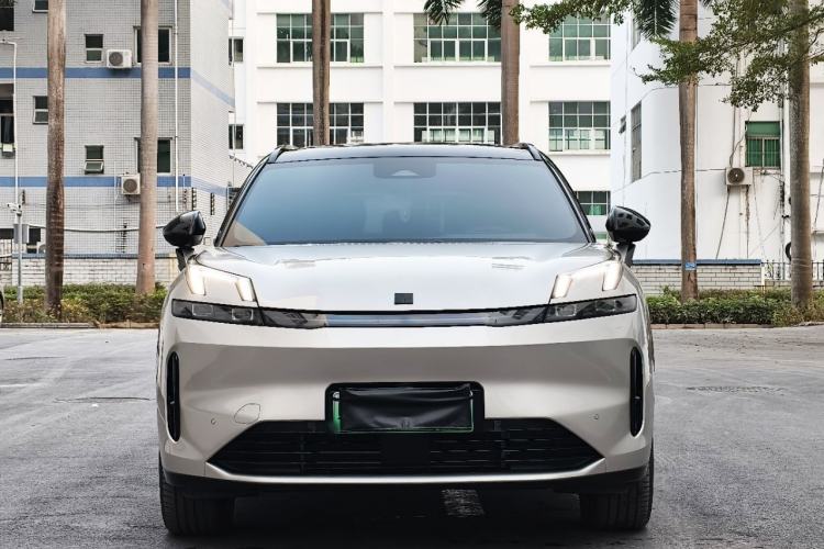 Used Lynk & Co 08 EM-P 2023 120km Long-Range Halo