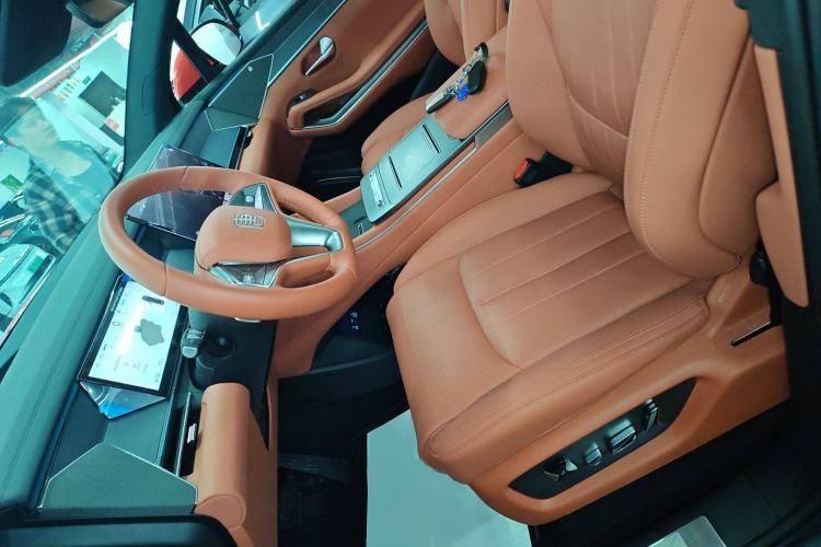 Used BYD Tang L 2025 EV 600KM All-Wheel-Drive LiDAR Flagship Model
