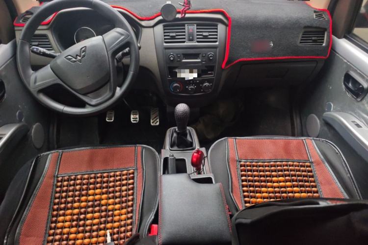 Used Wuling Rongguang S 2023 1.5L Base Version 5/7 Seats
