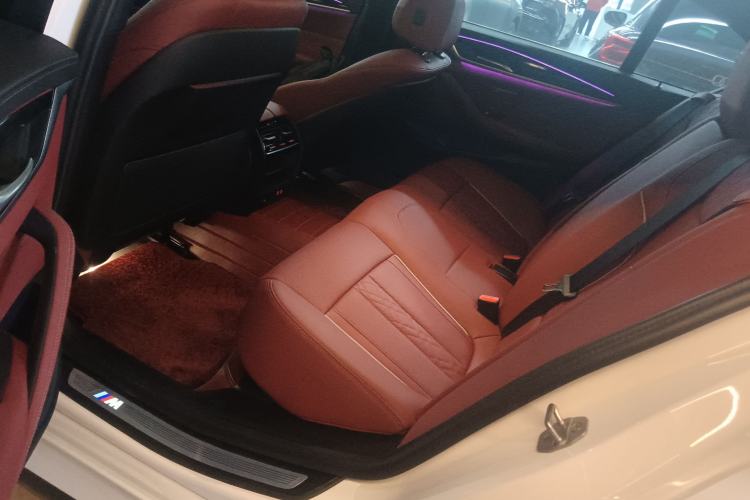 Used BMW 5 Series 2022 Second Facelift 525Li M Sport Package
