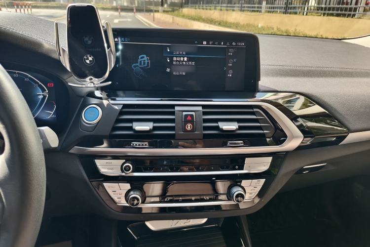 Used BMW iX3 2021 Updated Leading Edition
