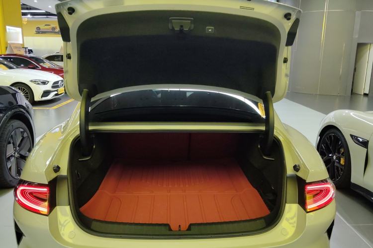 Used  SU7 2024 Rear-Drive Long-Range Intelligent Driving Version
