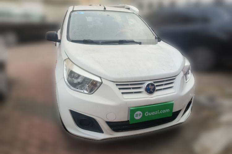 Used Venucia R30 2014 1.2L Manual Luxury Edition
