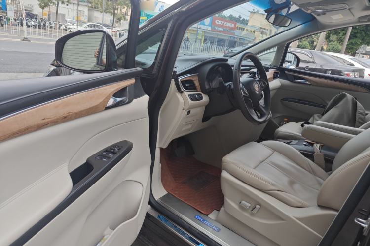 Used Buick GL8 2018 ES 28T Comfort Model China VI Standard
