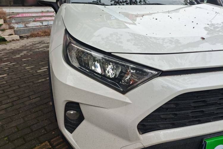 Used Toyota RAV4 2020 2.0L CVT Two-Wheel Drive Fashion PLUS Edition
