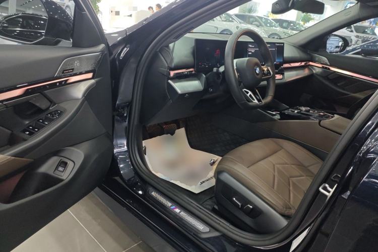 Used BMW 5 Series 2024 530Li Leading Model M Sport Package
