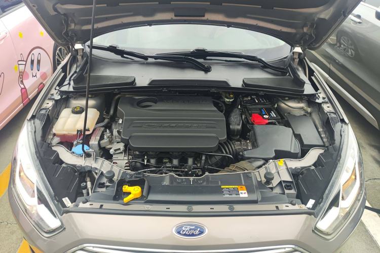 Used Ford Escort 2015 1.5L Automatic Fashion Model
