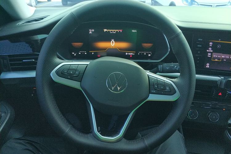 Used Volkswagen Passat 2024 280TSI Business Edition
