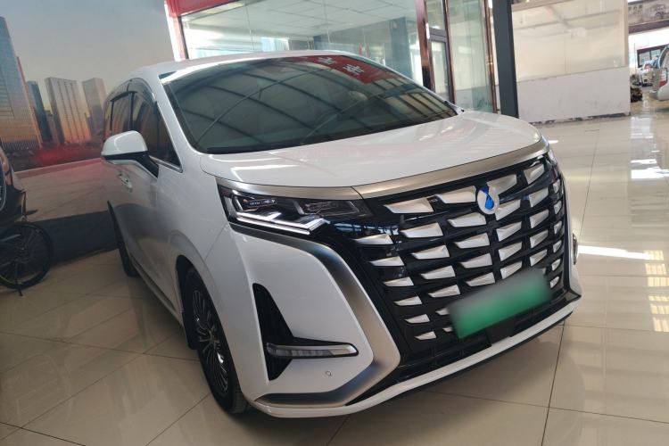 Used Denza D9 2022 DM-i 970 Four-Wheel Drive Prestige Model
