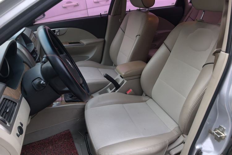 Used Buick Excelle 2015 1.5L Manual Classic Trim
