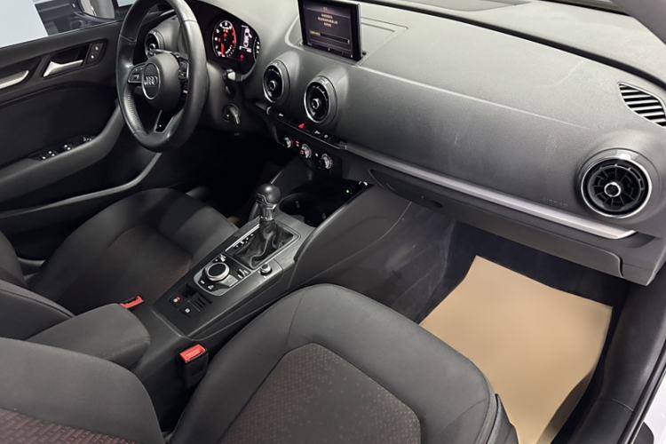 Used Audi A3 2019 Limousine 35 TFSI Ambition China V
