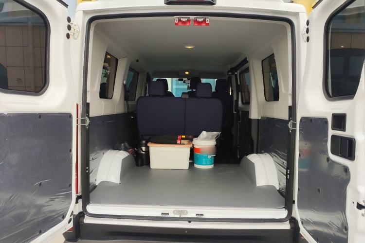 Used Iveco Eurocargo 2021 2.0T Manual Super Rui Short Wheelbase Low-Roof Manual Door F1A
